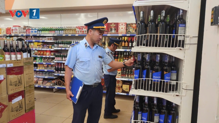 Thời sự 12h 17/6/2025:Hơn 3.000 vụ vi phạm trong tháng cao điểm chống buôn lậu, gian lận thương mại