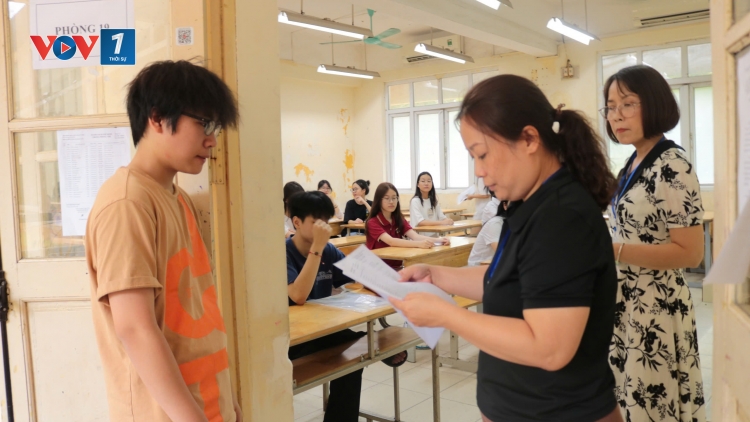 Hôm nay gần 103.000 thí sinh Hà Nội chính thức tham dự kỳ thi vào lớp 10