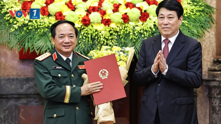 Chủ tịch nước chủ trì lễ trao quyết định thăng quân hàm, cấp bậc hàm Đại tướng, Thượng tướng