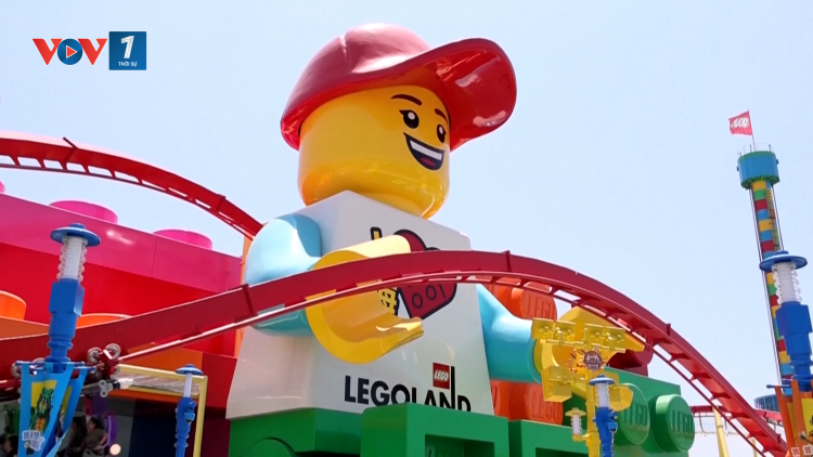 Legoland lớn nhất thế giới chính thức mở cửa tại Thượng Hải