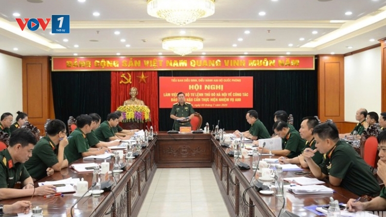 Tiểu ban diễu binh, diễu hành làm việc với Bộ tư lệnh Thủ đô Hà Nội