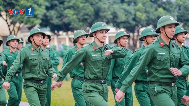 Không gọi nhập ngũ với công dân bị cận thị trên 1,5 diop