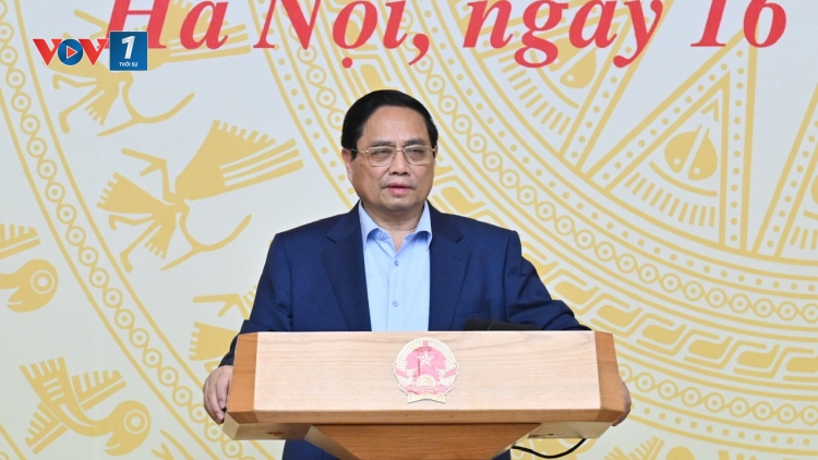 Thủ tướng: Đồng lòng, quyết chí, đồng tâm thúc đẩy tăng trưởng kinh tế năm 2025 từ 8,3 đến 8,5%