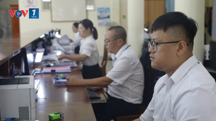 Kho bạc Nhà nước làm việc xuyên kỳ nghỉ lễ Quốc khánh để chi trả tặng quà nhân dân dịp Tết độc lập