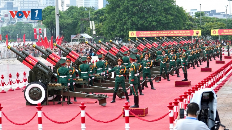 Diễu binh, diễu hành trong lễ tổng duyệt, để lại ấn tượng trong lòng nhân dân