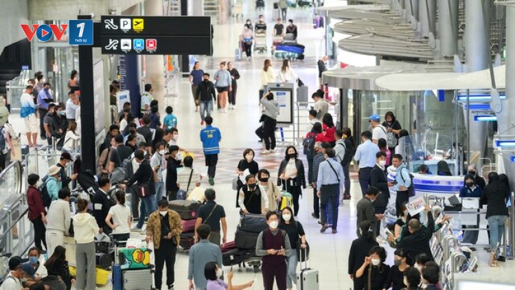 Thái Lan hủy gần 10.000 giấy phép tạm trú của người nước ngoài