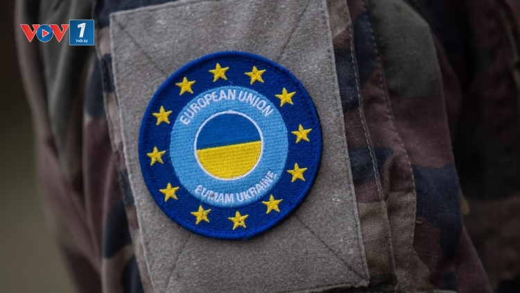 EU cân nhắc huấn luyện quân sự tại Ukraine sau lệnh ngừng bắn
