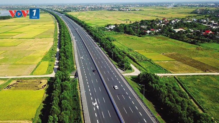 Từ đại lộ đến đại phú -Hạ tầng bứt phá, kết nối tương lai