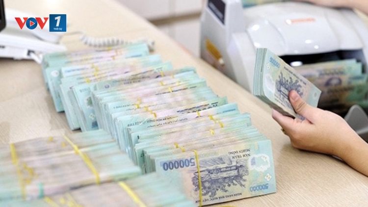 Hơn 14 triệu tỷ đồng chảy vào ngân hàng trong nửa đầu năm nay