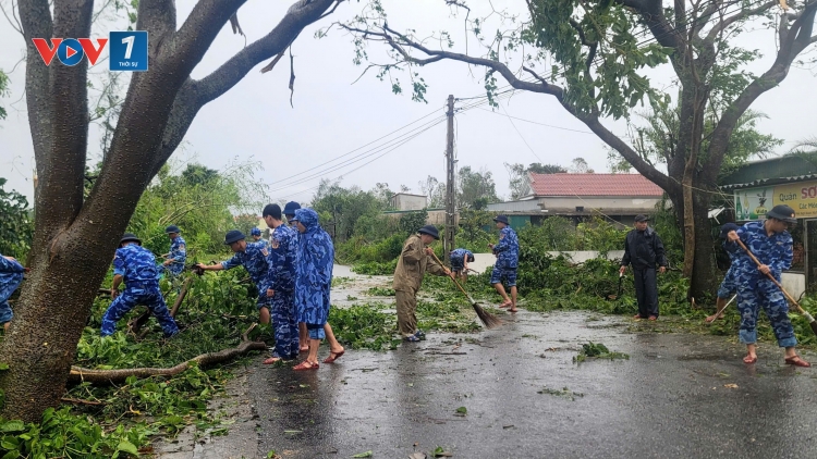 Tình quân dân càng thêm gắn bó sau “bão dữ”
