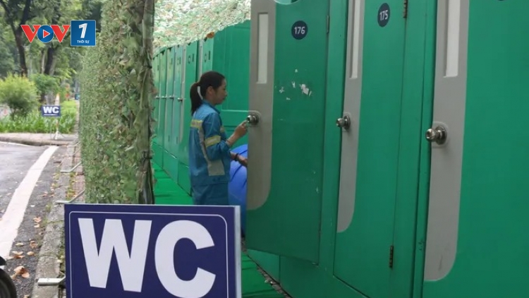  Hà Nội lắp hơn 1.000 nhà vệ sinh công cộng phục vụ người dân xem diễu binh, diễu hành