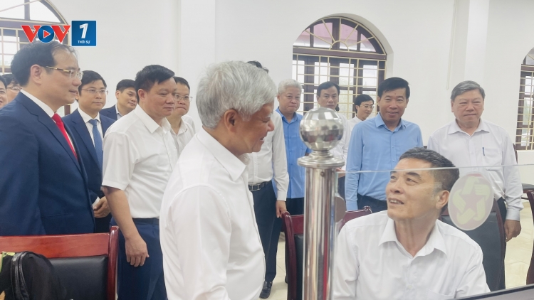 Hàng chục thủ tục hành chính ngoài danh mục cần được loại bỏ