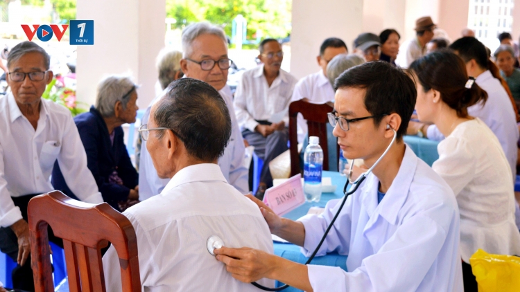 Thời sự 21h30 27/9/2025: Đề xuất khám sức khỏe miễn phí cho người cao tuổi, người nghèo từ 2026