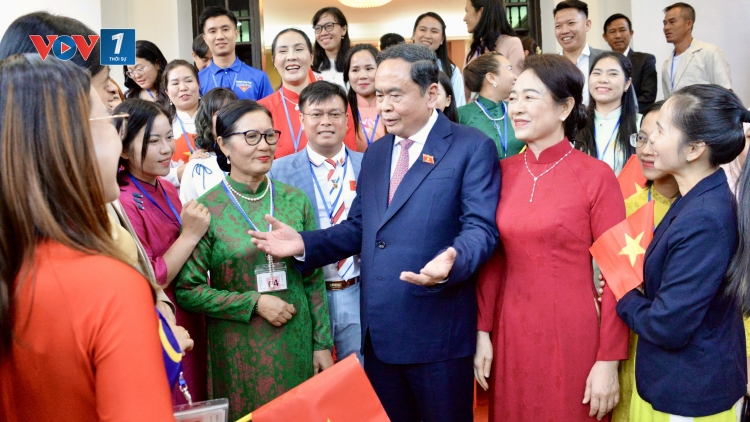 Chủ tịch Quốc hội Trần Thanh Mẫn thăm Đại sứ quán và cộng đồng người Việt Nam tại Maylaisia