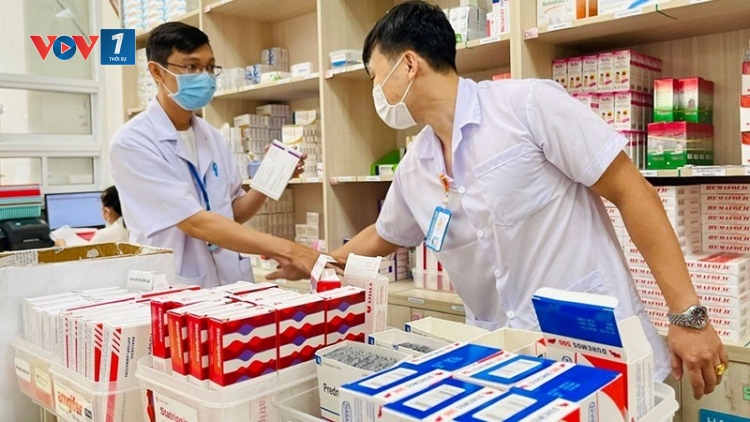 Bộ Y tế cấp mới, gia hạn giấy đăng ký lưu hành gần 800 thuốc, nguyên liệu làm thuốc