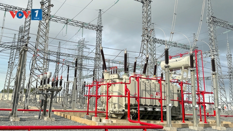 Đóng điện thành công TBA 220kV Vũng Áng - Công trình đăng ký gắn biển chào mừng ĐH Đảng bộ Chính phủ