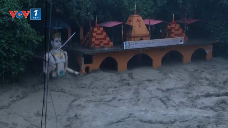 Lũ quét, mưa lớn tàn phá Himalaya, Ấn Độ