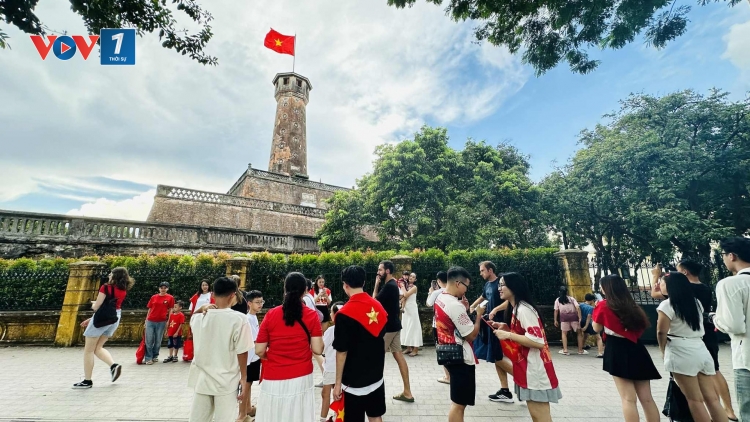 Thời sự 21h30 5/9/2025: Dịp Quốc khánh 2/9, ngành du lịch cả nước phục vụ 5 triệu rưỡi lượt khách