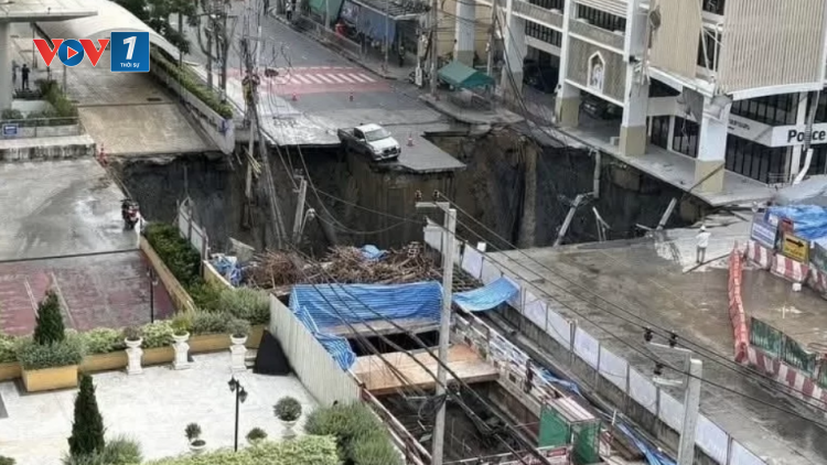 Thái Lan: Bất chấp trở ngại, dồn lực khắc phục sự cố hố tử thần vào ngày 8/10