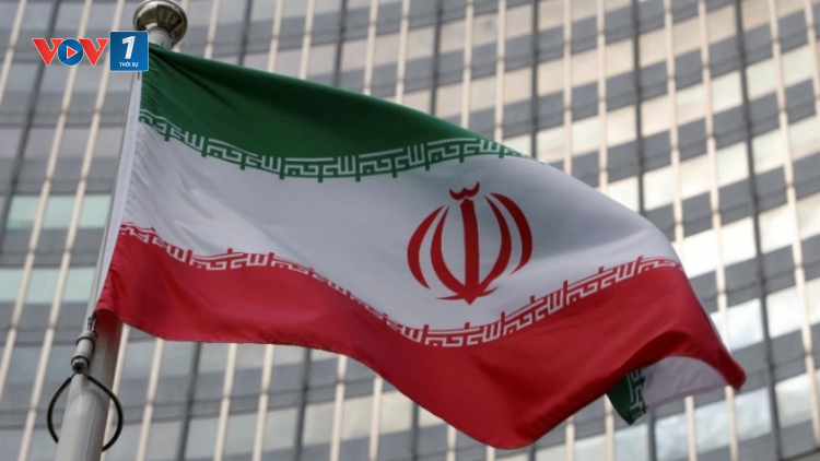 Iran lên án việc tái áp đặt lệnh trừng phạt đối với nước này là bất hợp pháp