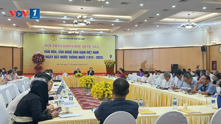 Văn hóa, văn nghệ dân gian Việt Nam sau 50 năm thống nhất đất nước