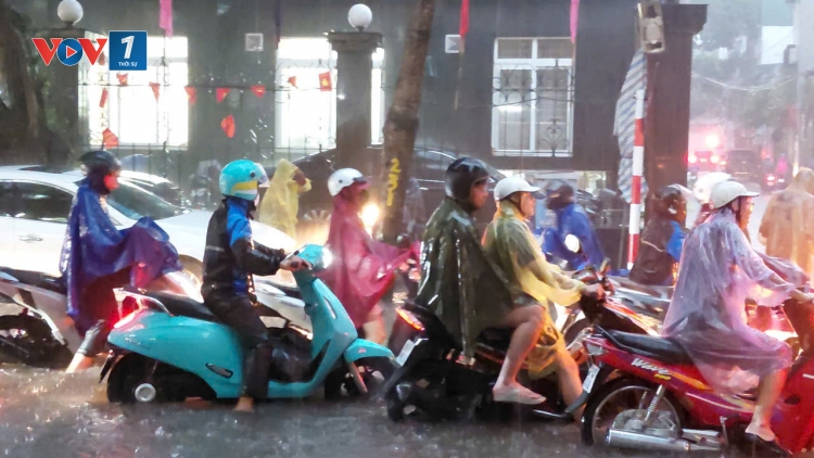 Bảo vệ lao động ngoài trời trước thời tiết cực đoan