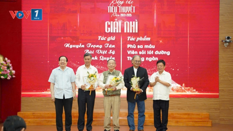 Trao giải thưởng Cuộc thi Sáng tác Tiểu thuyết lần thứ nhất