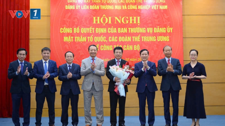 Thứ trưởng Bộ Tài chính Hồ Sỹ Hùng giữ chức Bí thư Đảng ủy VCCI