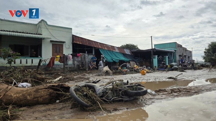 Từ vụ vỡ hồ chứa tại Lâm Đồng - cần giải pháp gì trước tình trạng mất an toàn hồ đập mùa mưa lũ