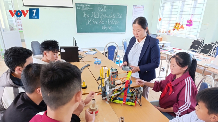 Cô giáo vùng cao và hành trình gieo mầm STEM nơi biên cương tổ quốc