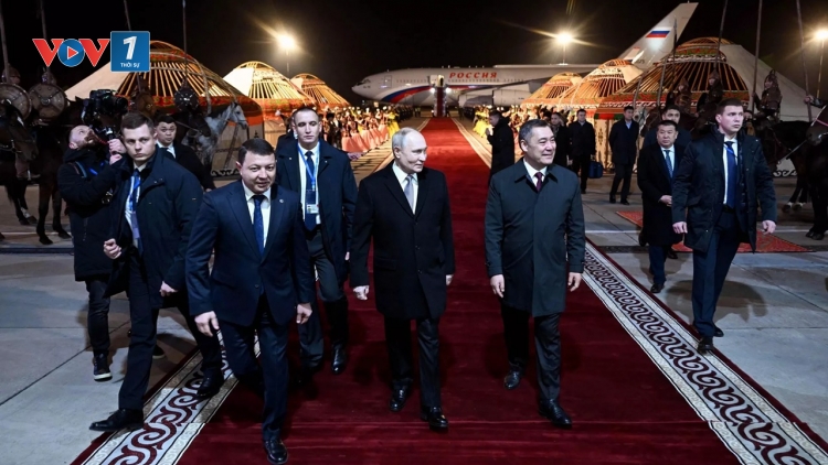 Tổng thống Nga Putin bắt đầu chuyến thăm chính thức ba ngày tới Kyrgyzstan