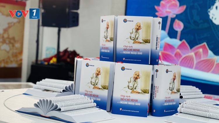 Triển Lãm Chủ tịch Hồ Chí Minh người thầy đầu tiên của ngành Ngoại giao