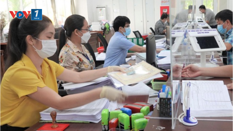 Tăng lương cho cán bộ, công chức, viên chức: Vấn đề cấp bách hiện nay