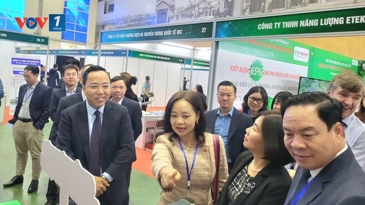 Khai mạc Hội chợ Triển lãm thiết bị tiết kiệm năng lượng và chuyển đổi xanh 2025