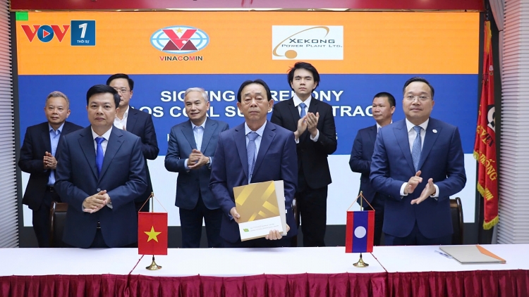 Vinacomin ký kết Hợp đồng mua bán than với đối tác Lào