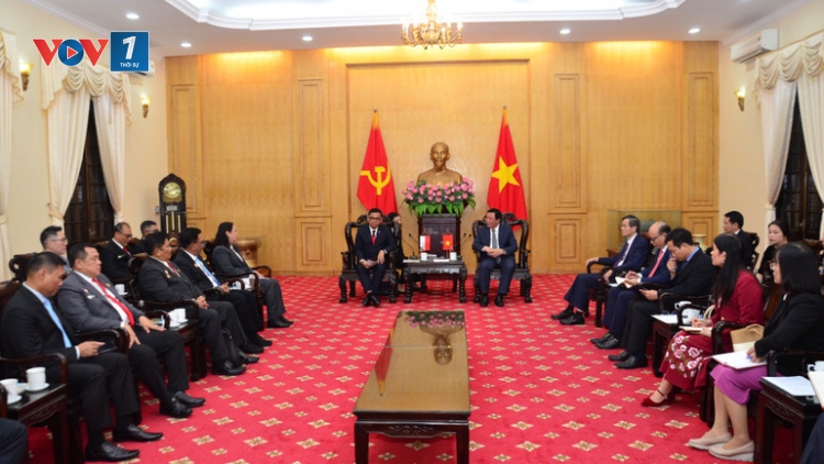 Thúc đẩy hợp tác đào tạo cán bộ Việt Nam và Indonesia