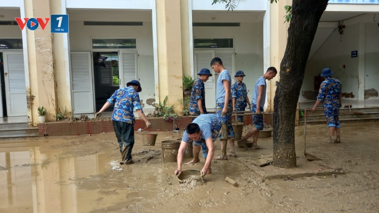 Các tỉnh Nam Trung Bộ tăng cường phòng chống dịch bệnh sau lũ