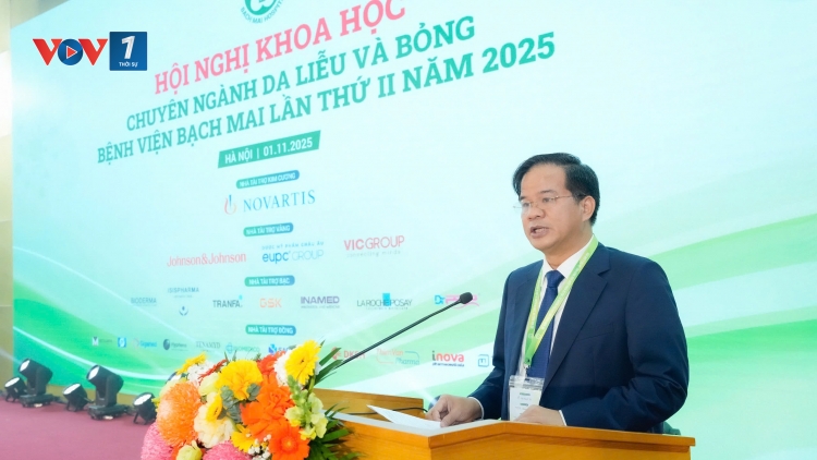 Nguy cơ gia tăng số trường hợp mắc bệnh về da do mưa lũ