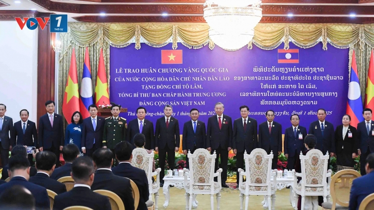 Thời sự 18h 1/12/2025: Tổng Bí thư Tô Lâm nhận Huân chương Vàng quốc gia của Lào
