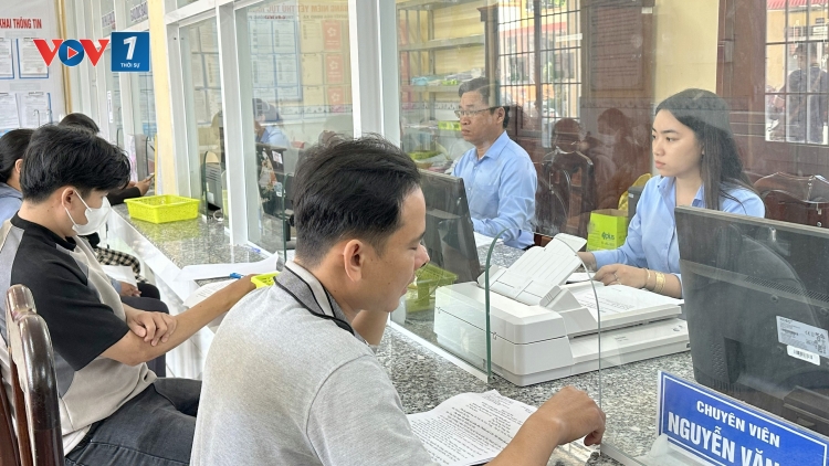 Trả lương theo vị trí việc làm, tiến tới bỏ biên chế suốt đời