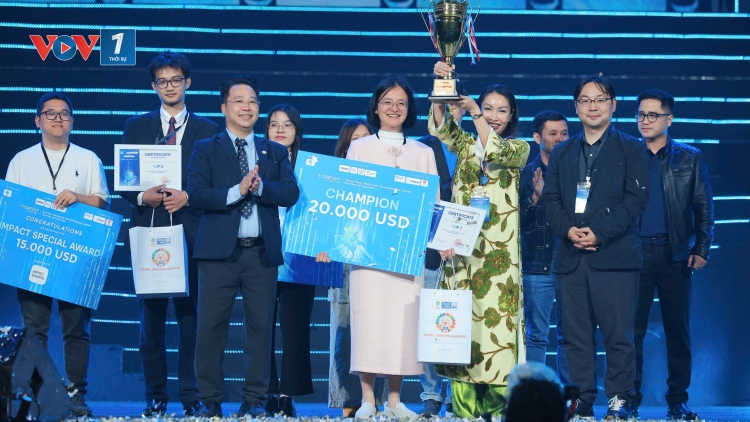 Growlab giành Quán quân TECHFEST Việt Nam 2025