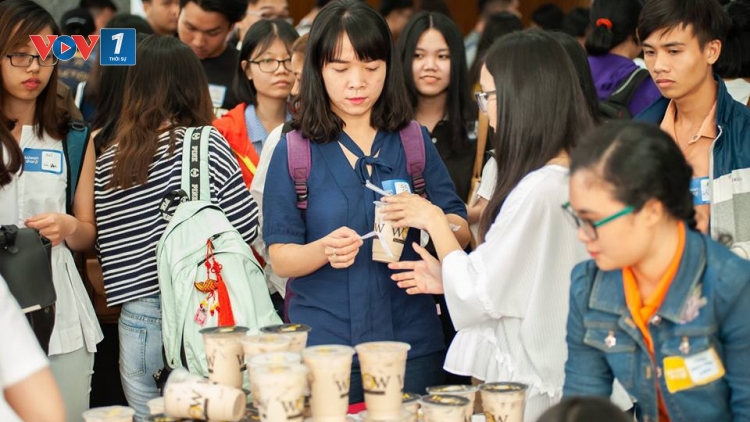 Nguy cơ sức khoẻ từ thói quen ăn uống không đảm bảo.