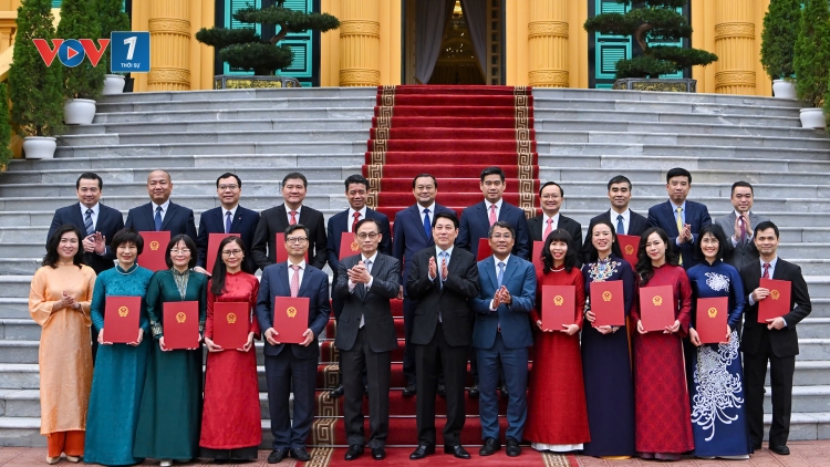 Chủ tịch nước Lương Cường trao Quyết định bổ nhiệm Đại sứ Việt Nam tại các nước