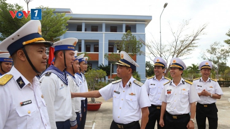 Tư lệnh Vùng 4 Hải quân gặp mặt, chúc mừng chiến sĩ hoàn thành nghĩa vụ quân sự năm 2026