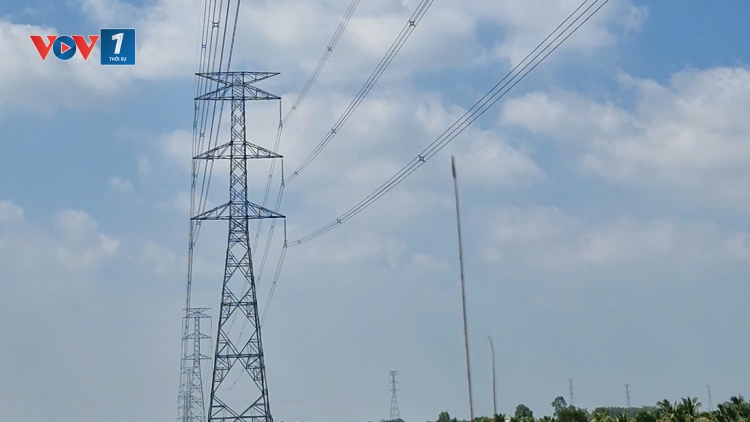 EVNNPT hoàn thành thêm 2 dự án truyền tải điện tăng cường cung cấp điện miền Nam trước thềm năm mới 2026