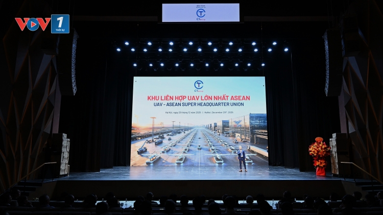 Công bố hai ngành công nghệ mũi nhọn mới là máy bay không người lái (UAV) và kinh tế không gian cận biên (LAE).