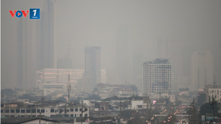 Bangkok phát cảnh báo ô nhiễm bụi mịn, lên phương án cho người dân làm việc tại nhà