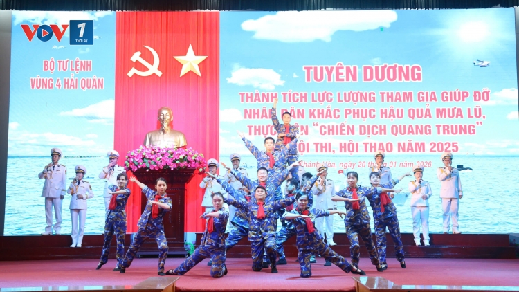 Vùng 4 Hải quân tuyên dương tập thể,cá nhân tiêu biểu trong cứu trợ mưa lũ và Chiến dịch Quang Trung