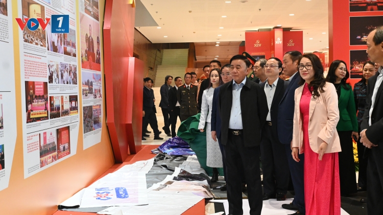 Đồng chí Trần Cẩm Tú chủ trì buổi sơ duyệt các hoạt động chuẩn bị cho Đại hội đại biểu toàn quốc lần thứ XIV của Đảng