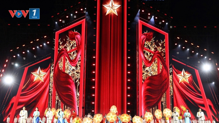 Vang mãi bản hùng ca